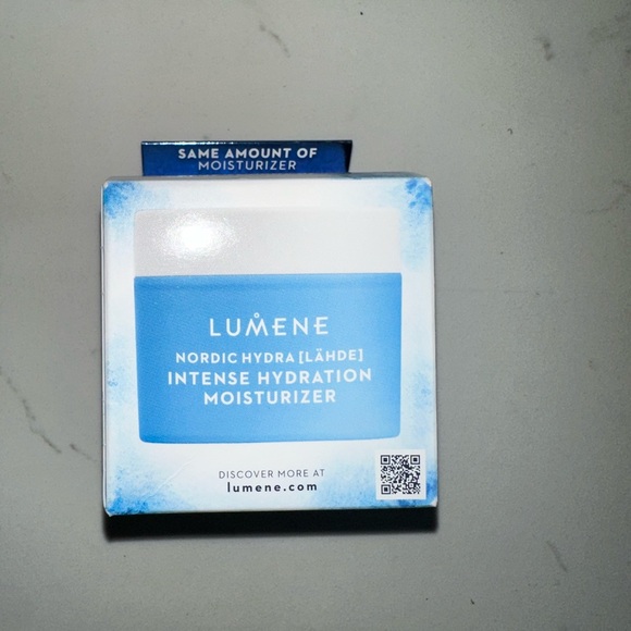 LUMENE Intense Hydration Moisturizer - Picture 2 of 4